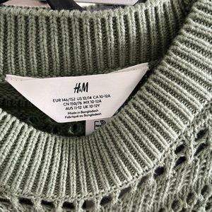 H&M girls sweater